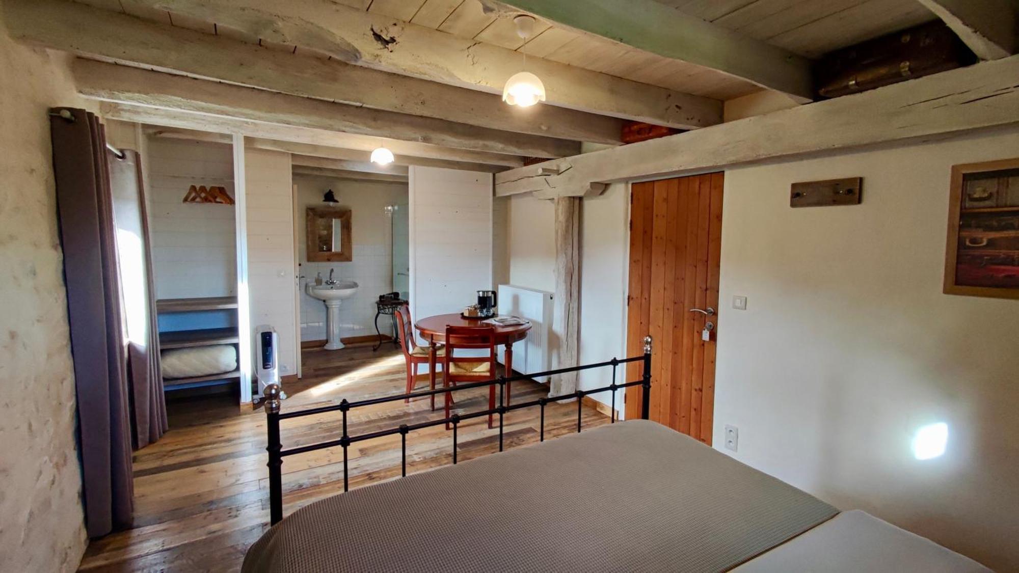 Les 5 Petits Lapins Bed & Breakfast